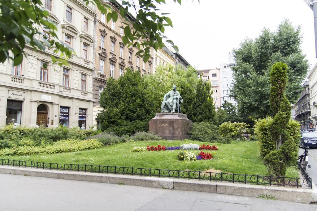 Real Apartments Lovag Budapeste Quarto foto